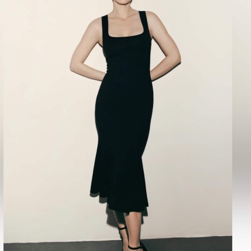NWOT ZARA cocktail dress - knit (size M)